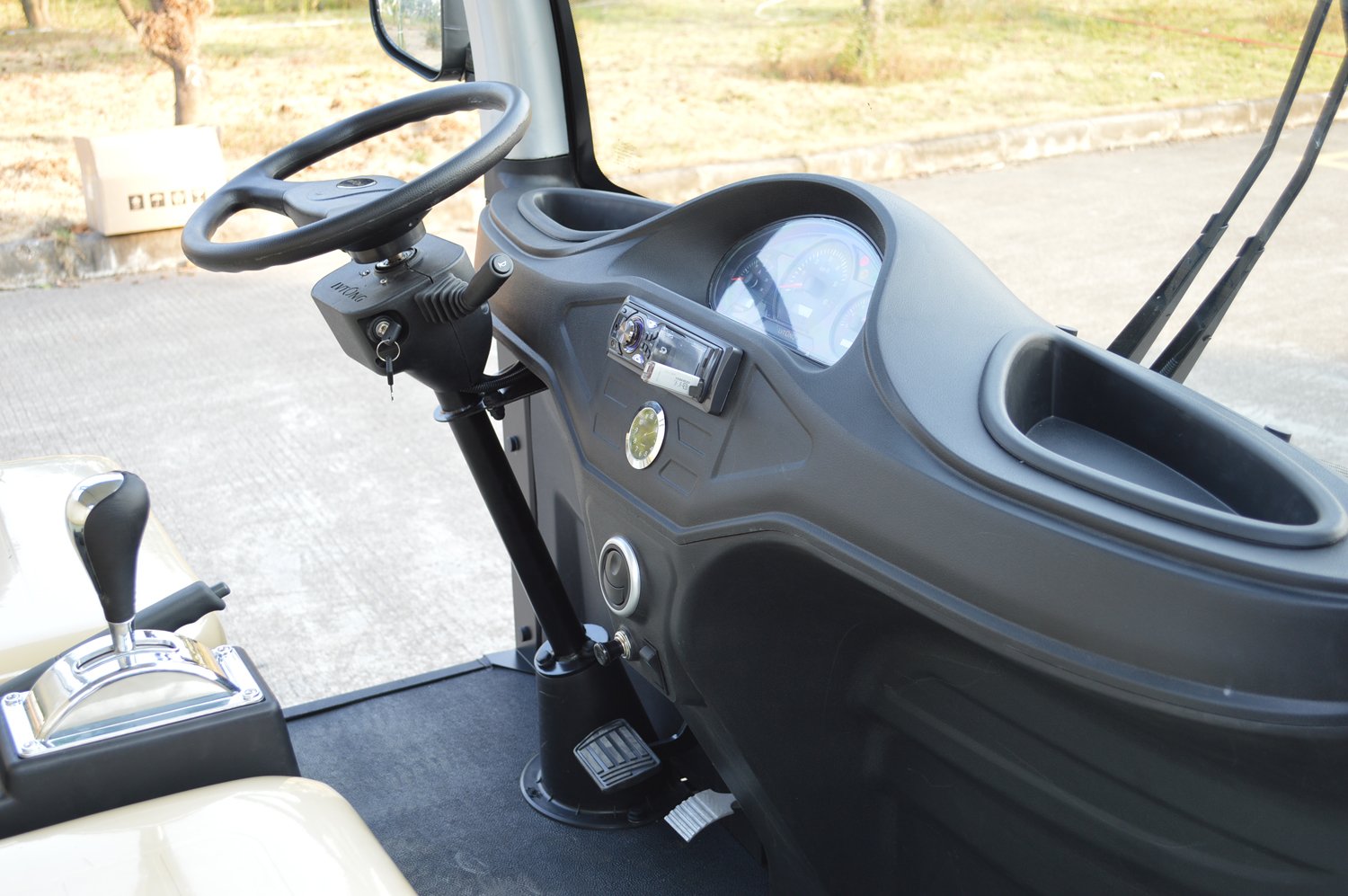 ECAR LT-S14 - 14 Seat People Mover