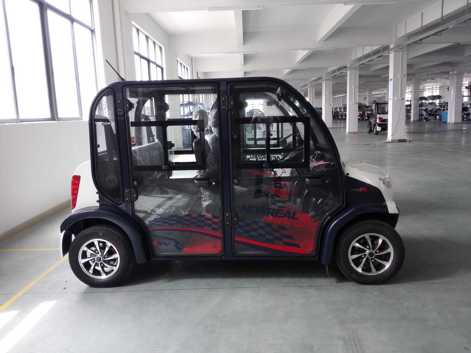 Side Photo Doors ECAR 4 Seat LT-S4.DB Community Electric Cart
