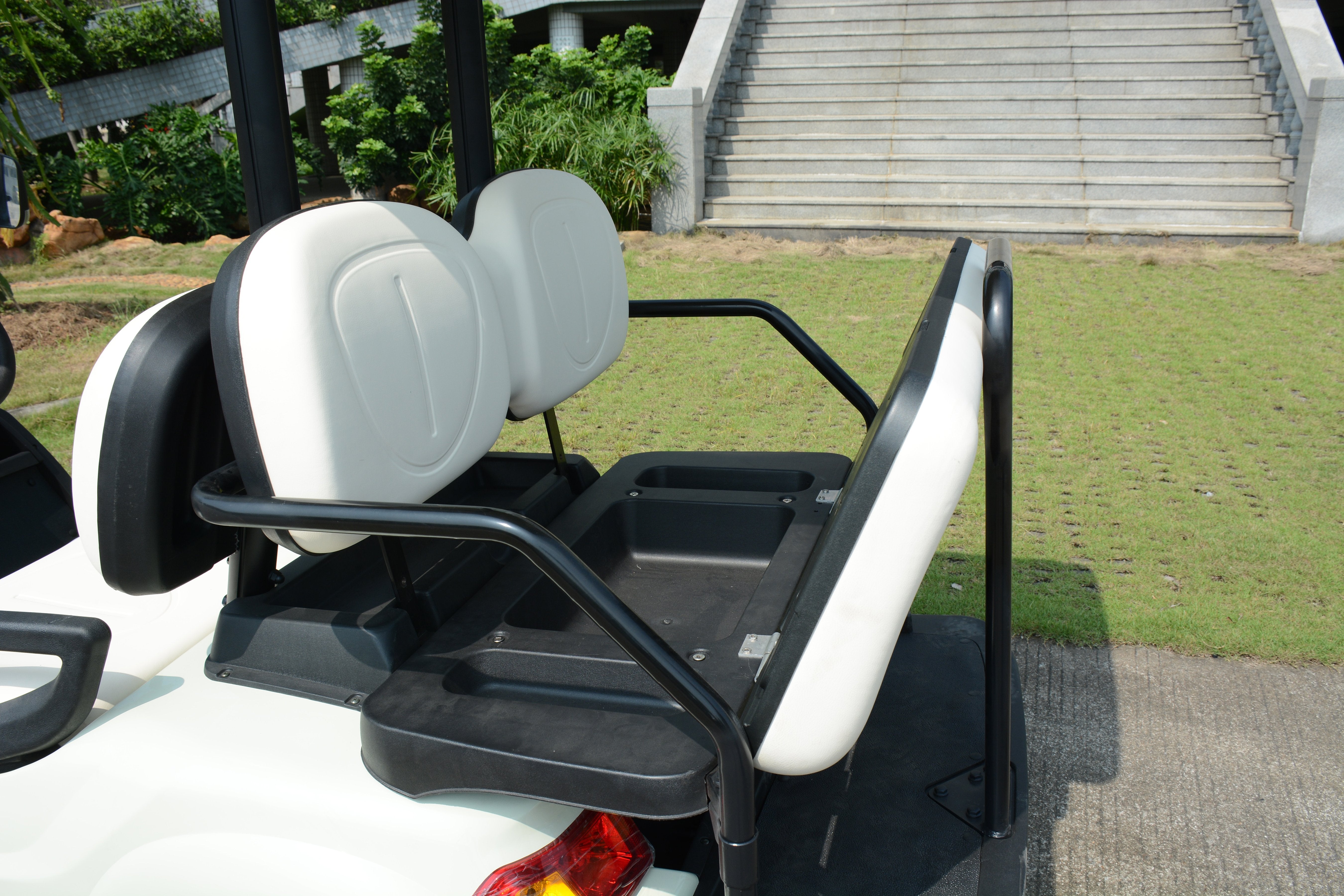 ECAR LT-A627.2+2 - 4 Seat Deluxe Community Golf Cart