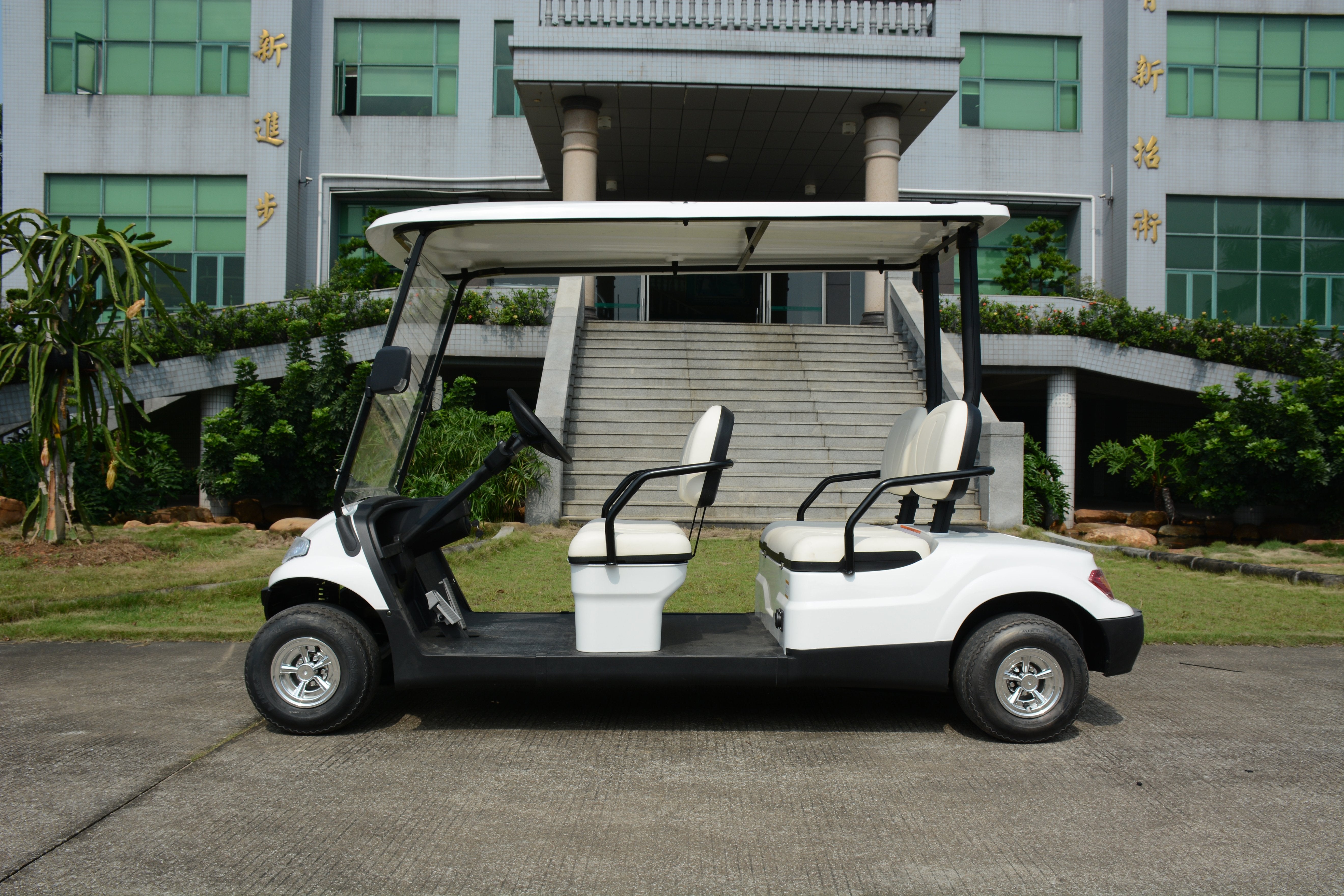 ECAR LT-A627.4 - 4 Seat Deluxe Community Cart